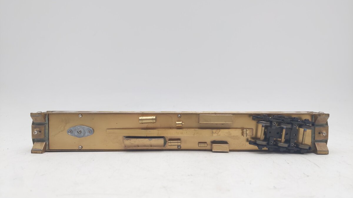 Lambert 840 HO Scale BRASS ATSF Passenger Coach (Unpainted) EX/Box