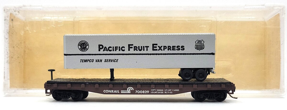 Atlas 3776 N Scale Piggy Back Flatcar With Pacific Fruit Express Trailer EX/Box