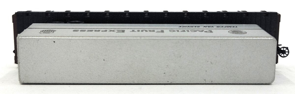 Atlas 3776 N Scale Piggy Back Flatcar With Pacific Fruit Express Trailer EX/Box
