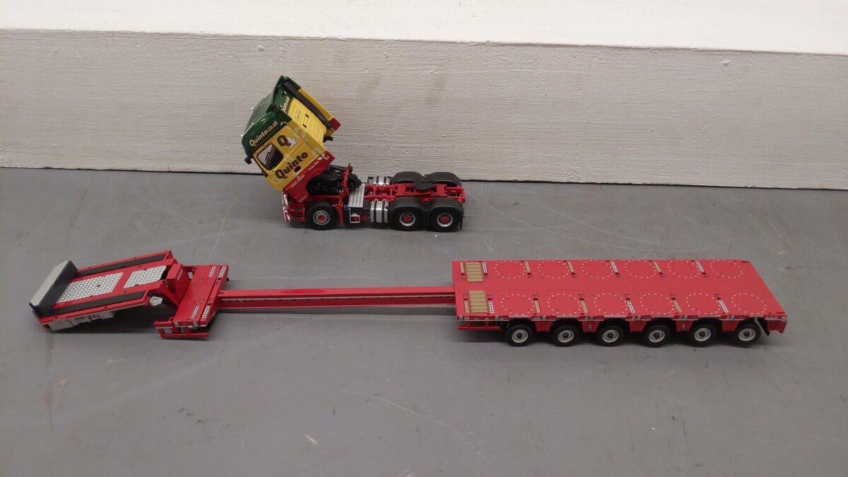 IMC 32-0018 1:50 Scale Quinto Mercedes Arocs Bigspace 6X4 W/Noteboom Diecast EX/Box