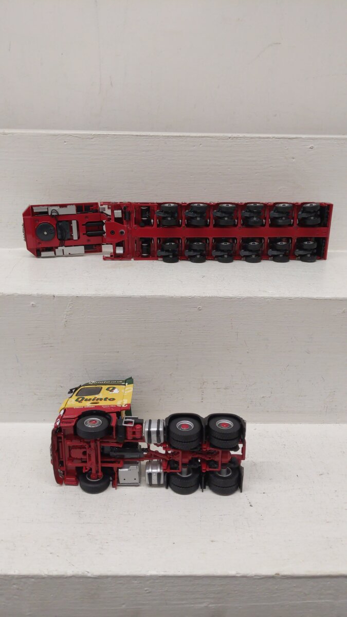 IMC 32-0018 1:50 Scale Quinto Mercedes Arocs Bigspace 6X4 W/Noteboom Diecast EX/Box