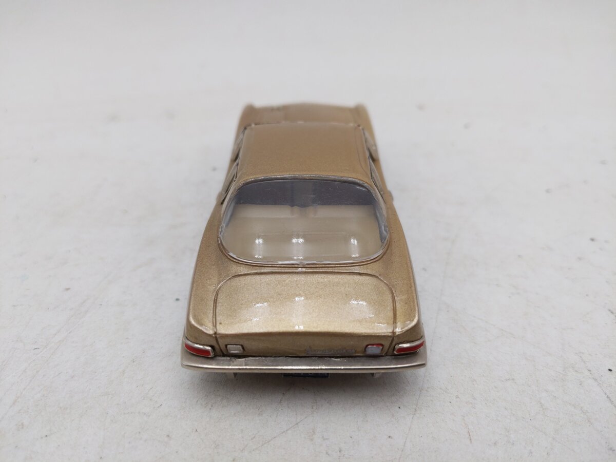 Collector's Classics 104532 1:43 1964 Studebaker Avanti EX/Box