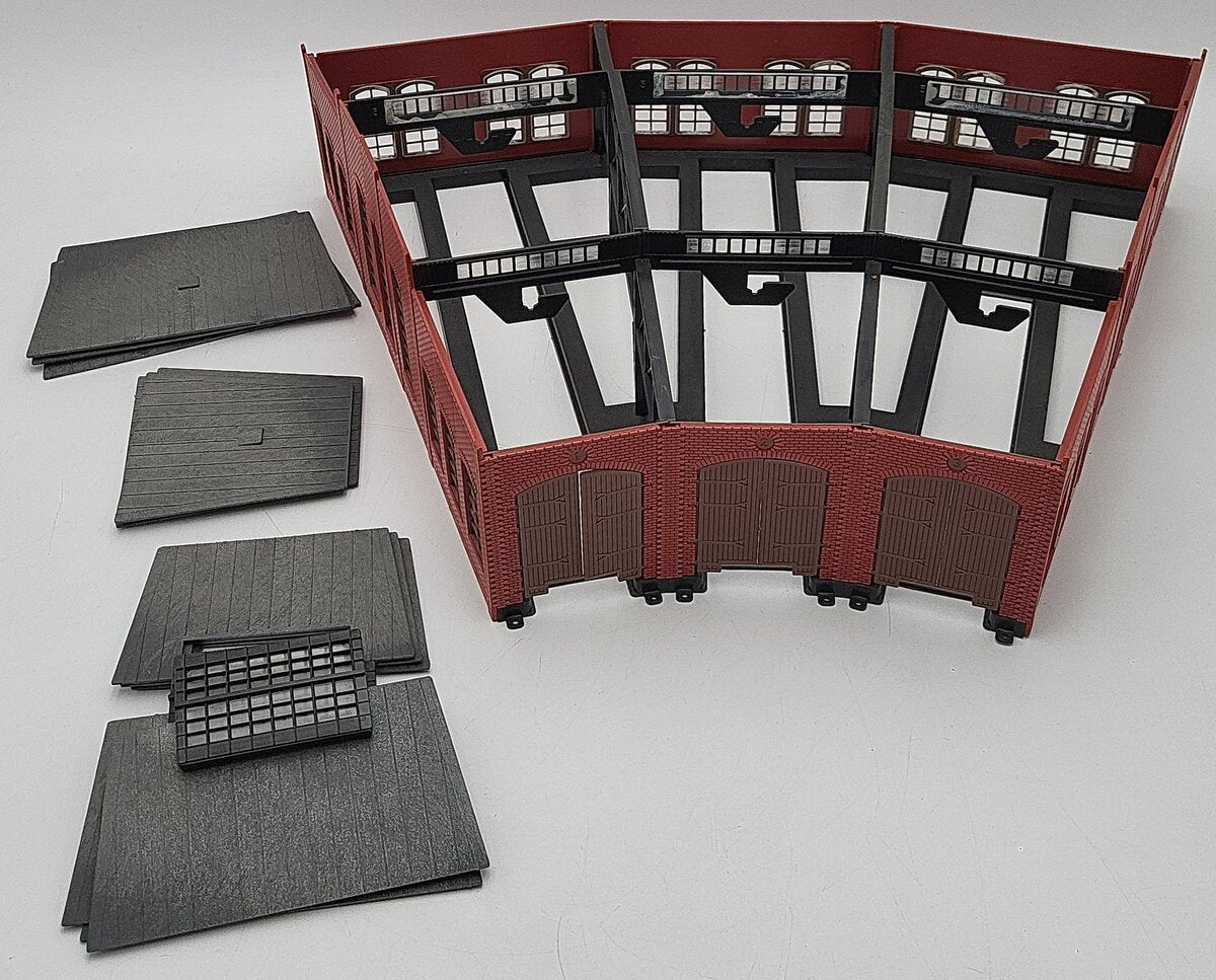 Marklin 7288 HO Scale Locomotive Shed & Building Kit EX