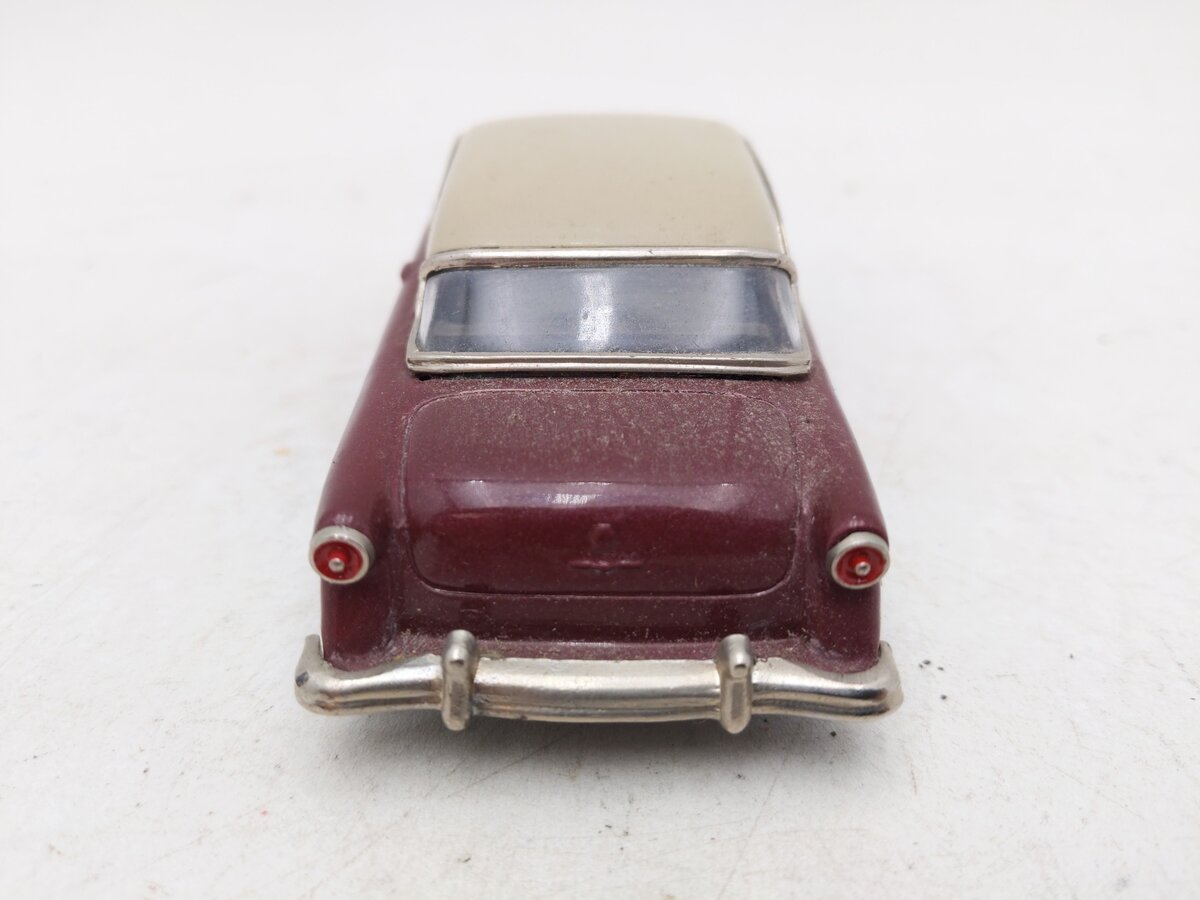 Collector's Classics 218299 1:43 1953 Ford Sunliner EX/Box