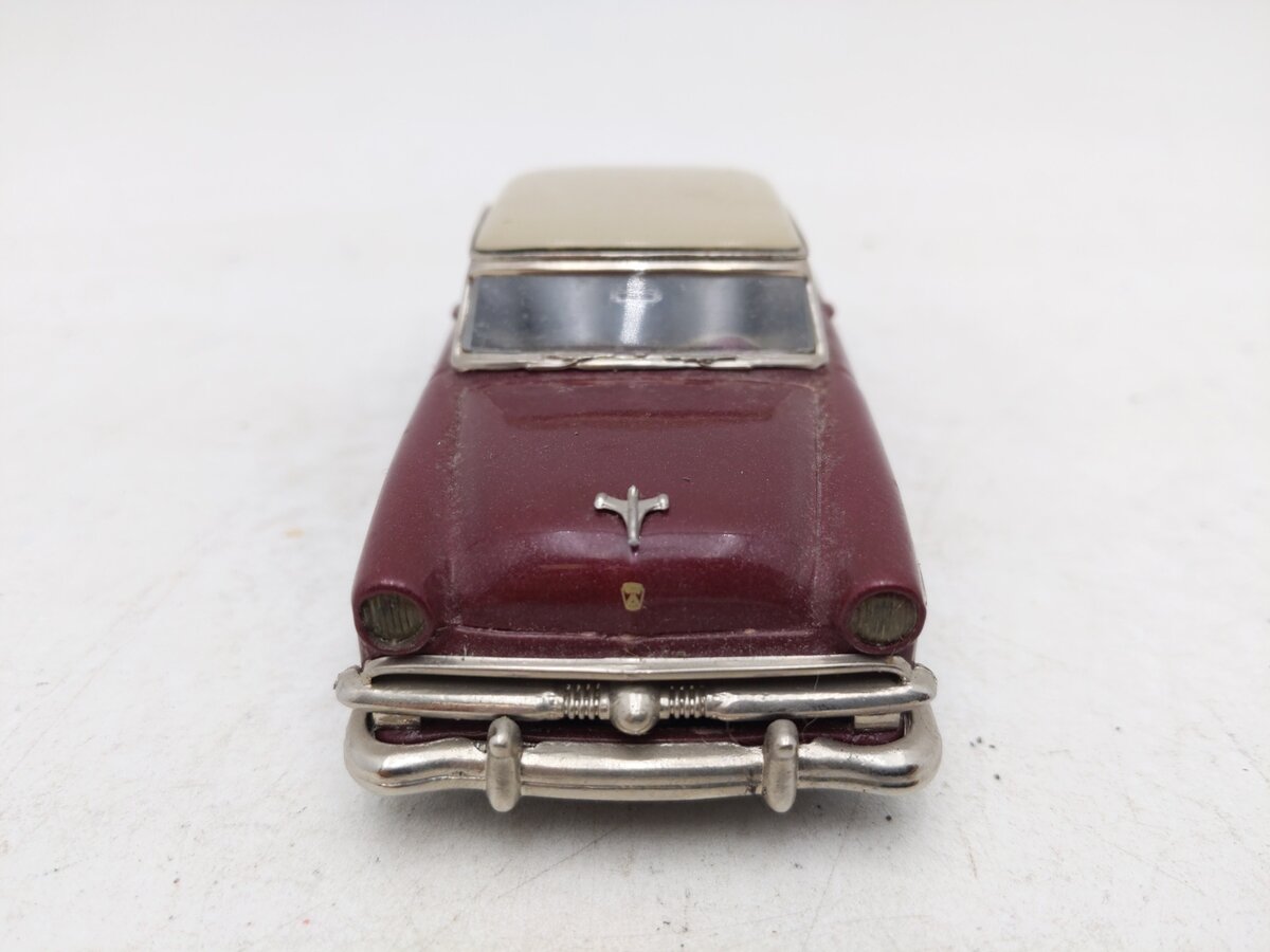 Collector's Classics 218299 1:43 1953 Ford Sunliner EX/Box