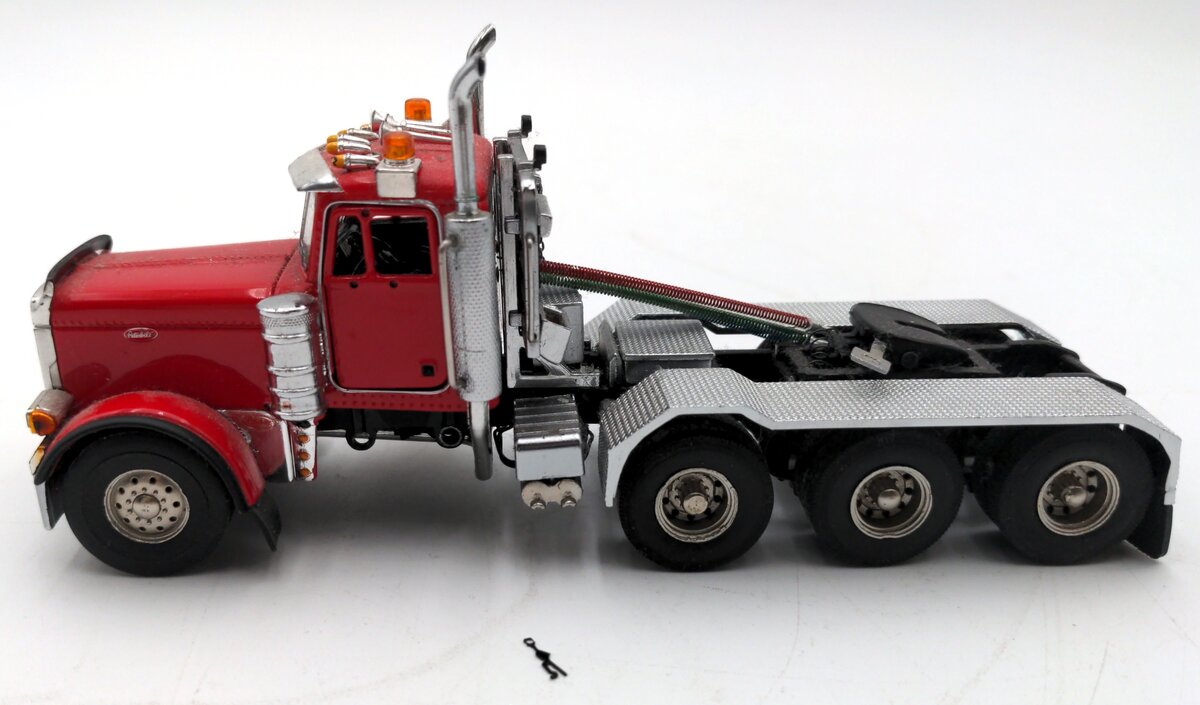 Sword Models 1:50 Scale Diecast Peterbilt 379 Tractor VG