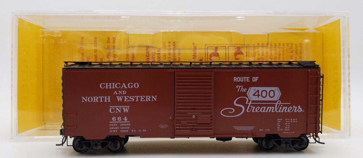 Kadee 4505 HO CNW 40' PS-1 Boxcar w/ #2100 Scale Coupler #664 EX/Box