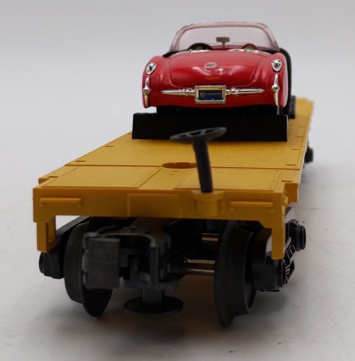 MTH 33-7603 O Gauge Chessie Flatcar w/ Corvette #81130 LN/Box