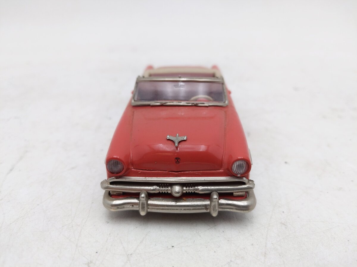Collector's Classics 205451 1:43 1953 Ford Sunliner EX