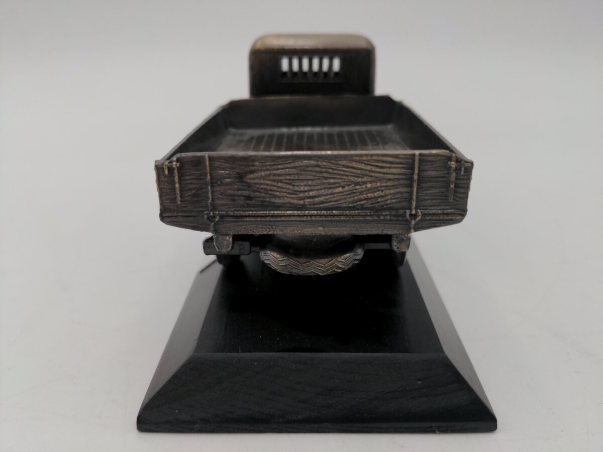 Volvo Merchandise Corp Volvo 1928 Automobile Desk Paperweight VG