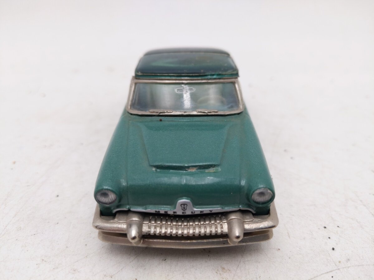 Collector's Classics 301262 1:43 1954 Mercury Monterey Sun Valley EX