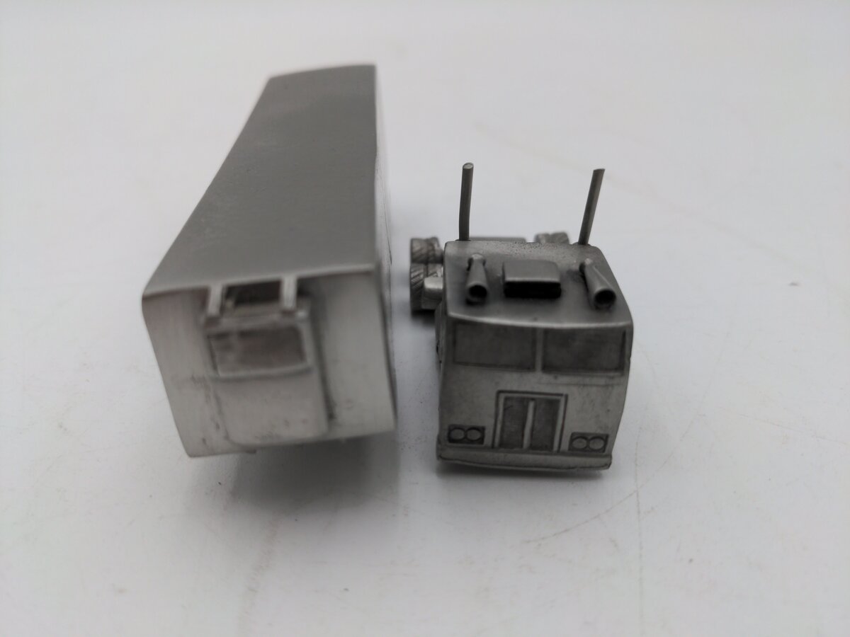 RawCliffe Pewter Semi-Truck & Trailer VG