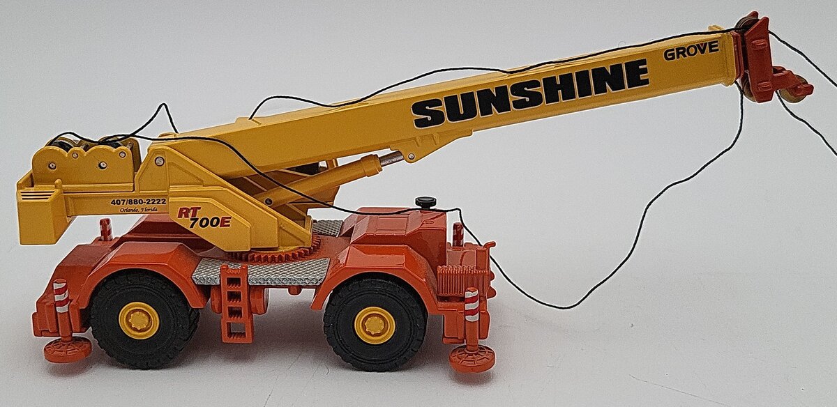 NZG 530/09 1:87 Scale Sunshine Grove RT 700 E Mobile Crane Diecast EX