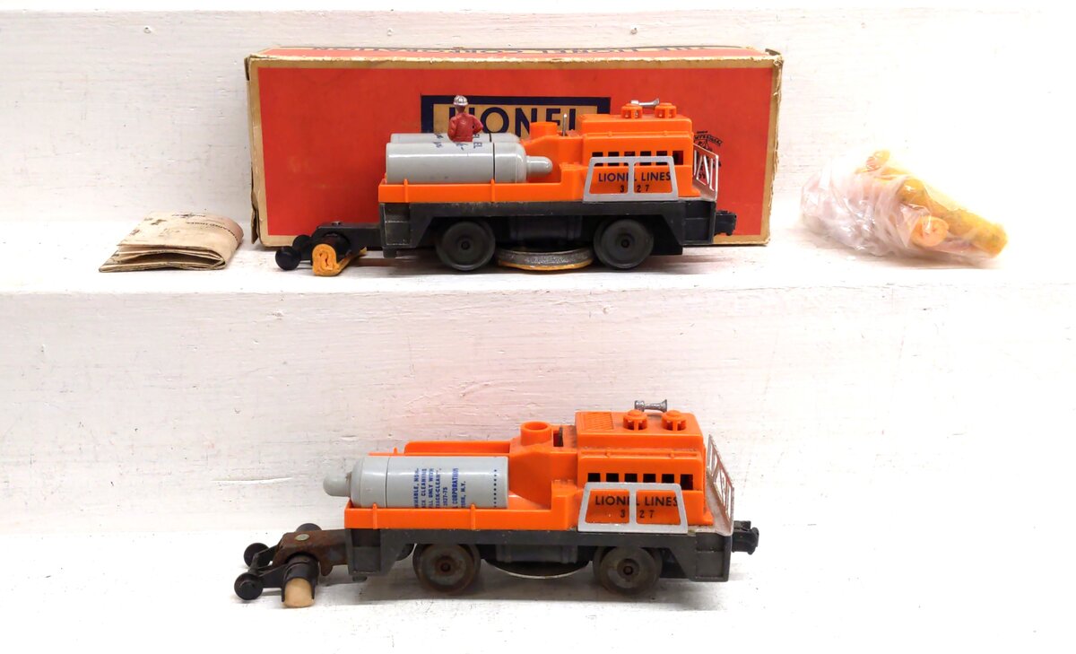 Lionel 3927 O Gauge Vintage Postwar Motorized Track Cleaner Cars [2]