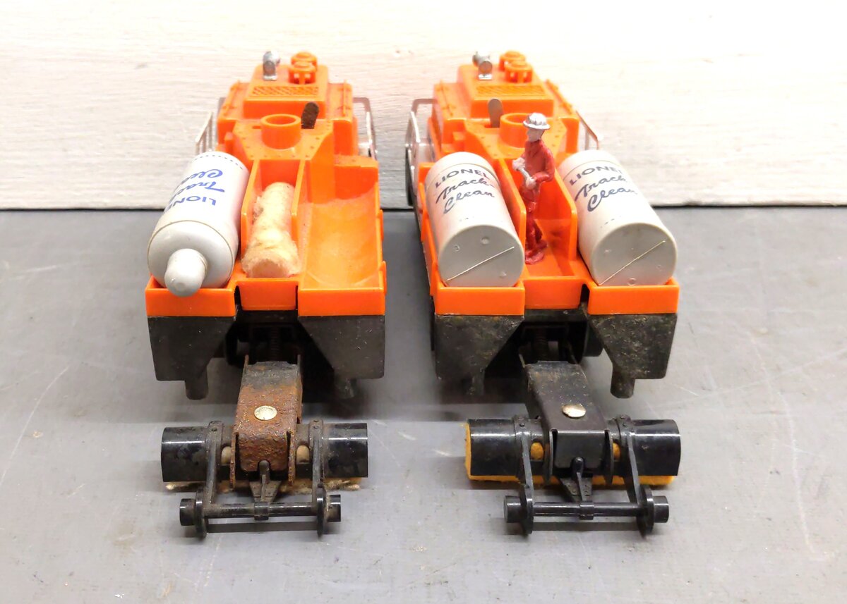 Lionel 3927 O Gauge Vintage Postwar Motorized Track Cleaner Cars [2]