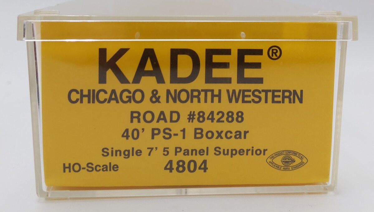 Kadee 4804 HO Scale Chicago & North Western 40' PS-1 Boxcar #84288 EX/Box