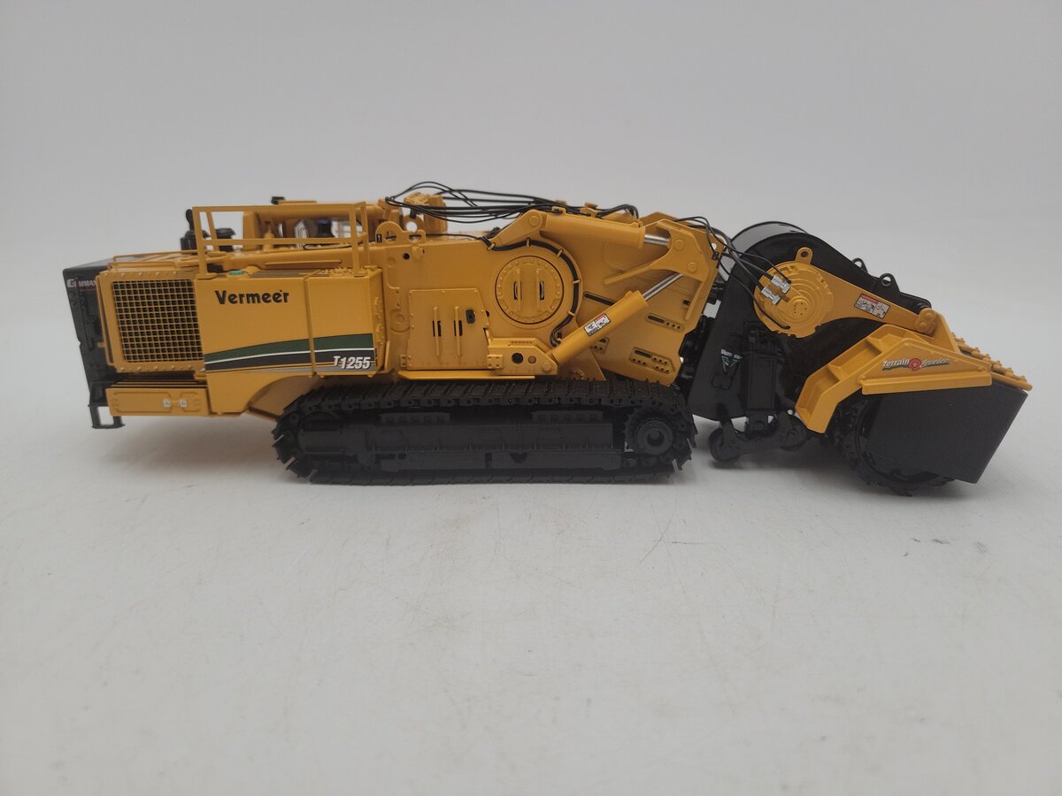 Vermeer T 1255 1:50 Scale Yellow Commander 3 Terrain Leveler Diecast Model LN