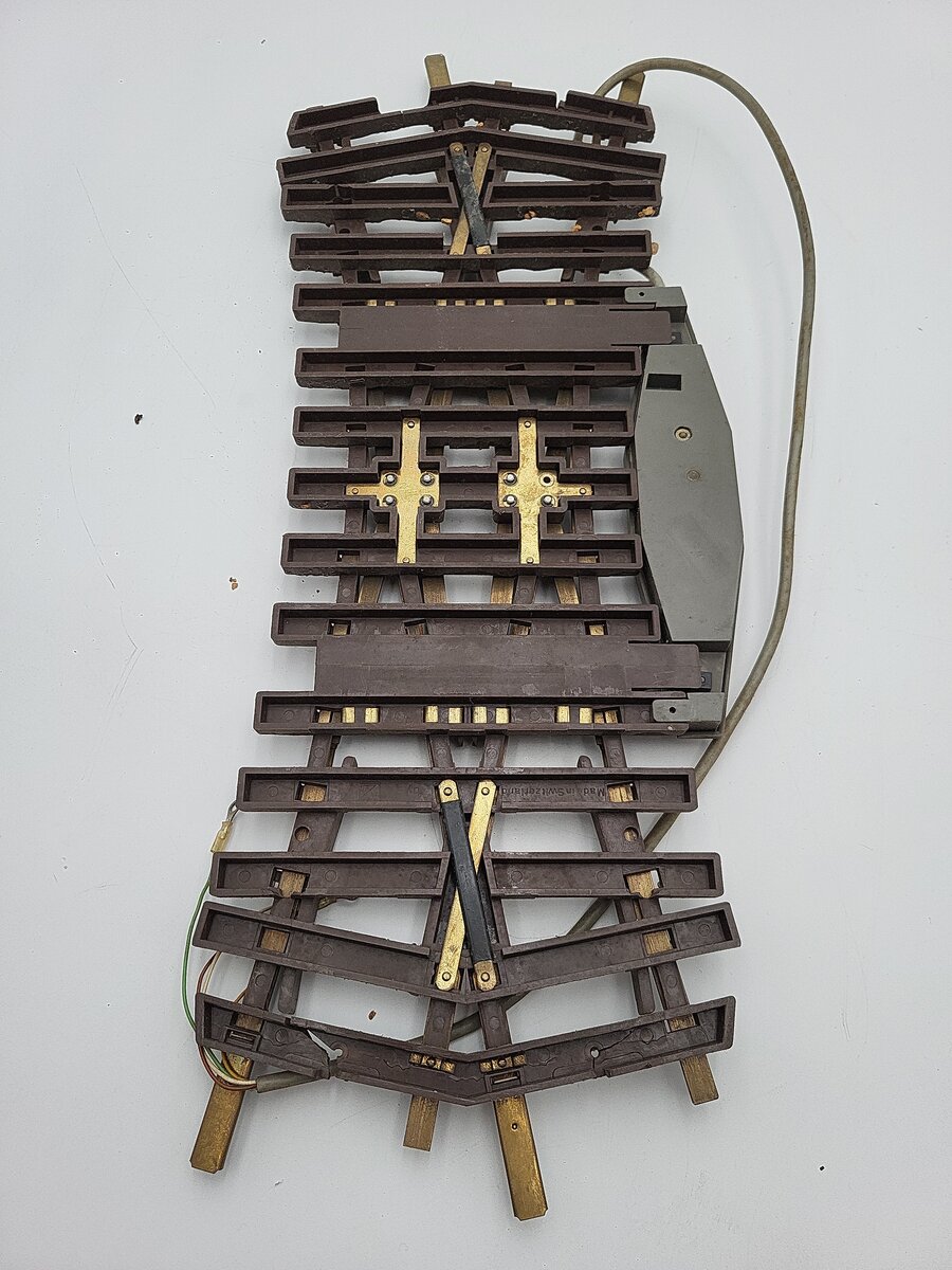 LGB 1225 G Brass 22.5° Double Crossover Switch Track