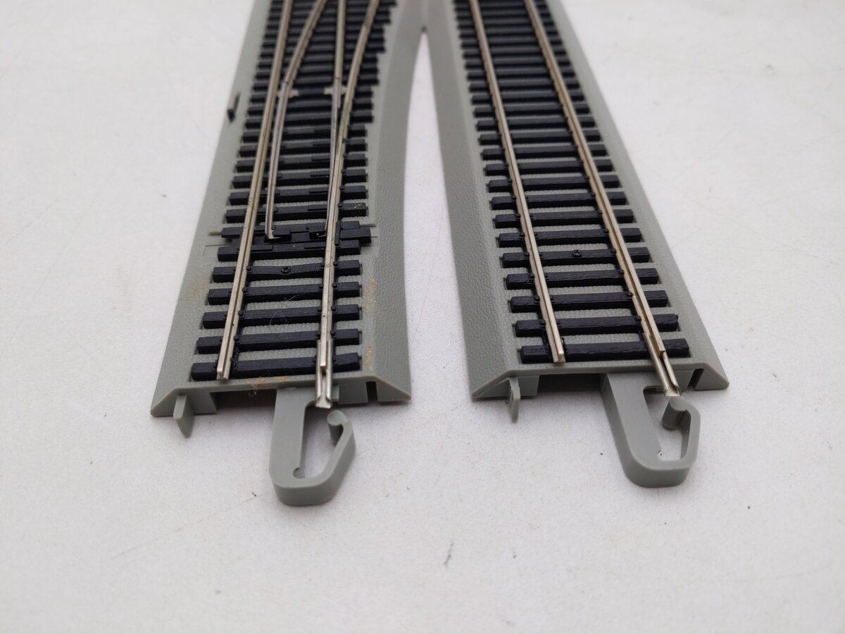 Bachmann 44575 HO Nickel Silver #6 E-Z Track LH Remote Crossover Switch Turnout EX