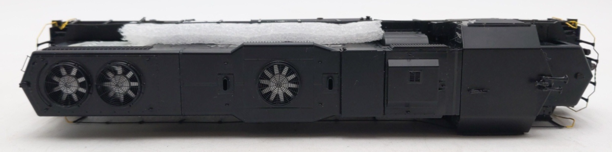 Athearn ATHG40690 HO Scale Penn Central GP38-2 Diesel Locomotive #8160 w/ Sound LN/Box