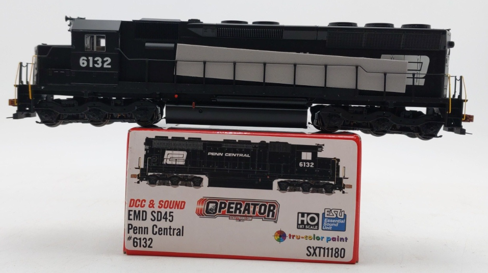 Scale Trains SX111180 HO Penn Central Diesel Locomotive #6132 w/ DCC & Sound LN/Box