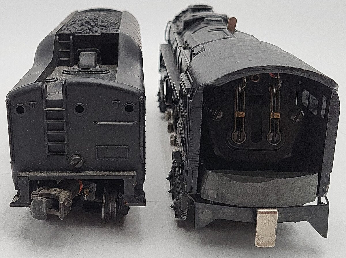 Lionel 681 Vintage O Diecast 6-8-6 S2 Steam Locomotive & 2671WX Tender