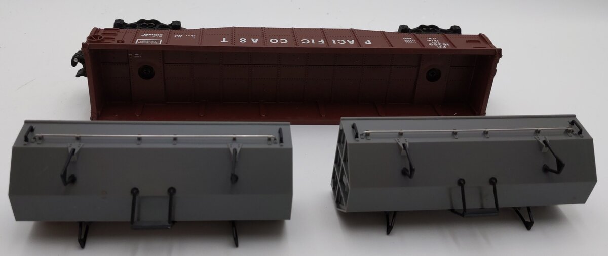 Lionel 6-16359 O Gauge Pacific Coast Gondola with Coil Covers EX/Box