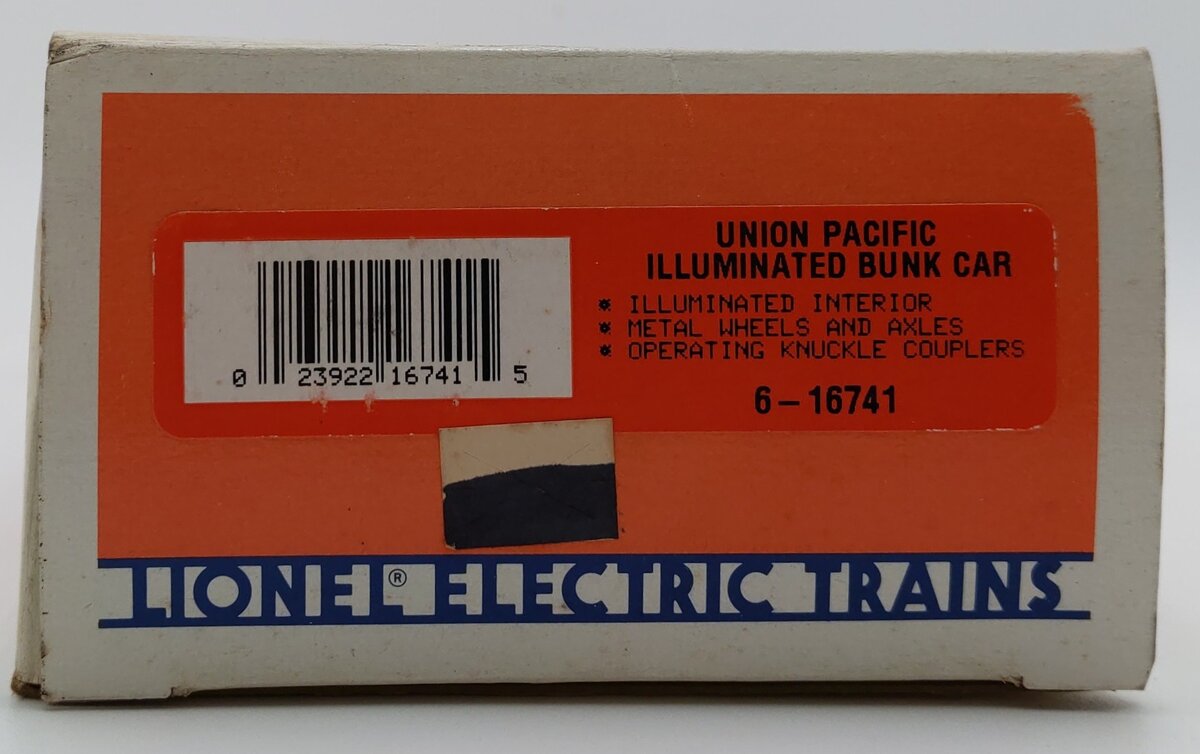 Lionel 6-16741 O Gauge Union Pacific Illuminated Bunk Car EX/Box