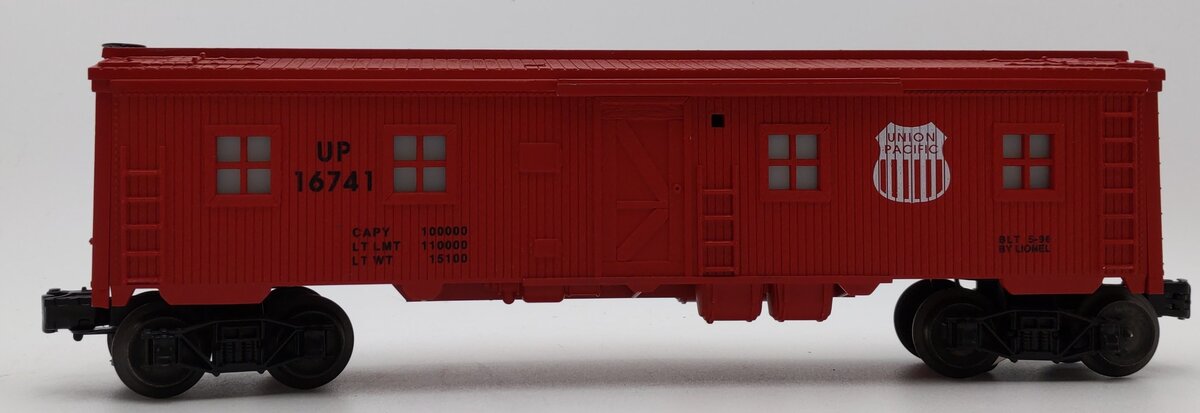 Lionel 6-16741 O Gauge Union Pacific Illuminated Bunk Car EX/Box