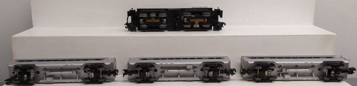 Lionel 6-11828 O Gauge NJ Transit Diesel Diesel Passenger Car Set EX/Box