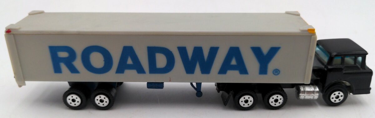 YatMing 1:87 Scale Diecast Roadway Semi-Truck EX