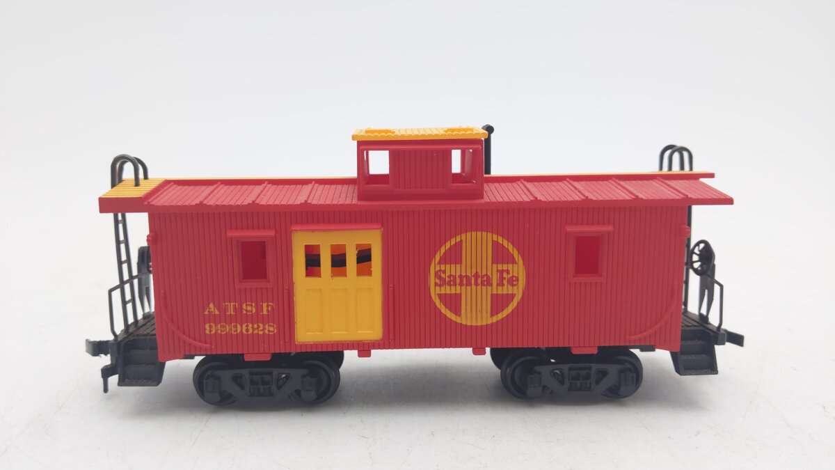 Bachmann HO Scale Santa Fe Caboose ATSF # 999628 VG