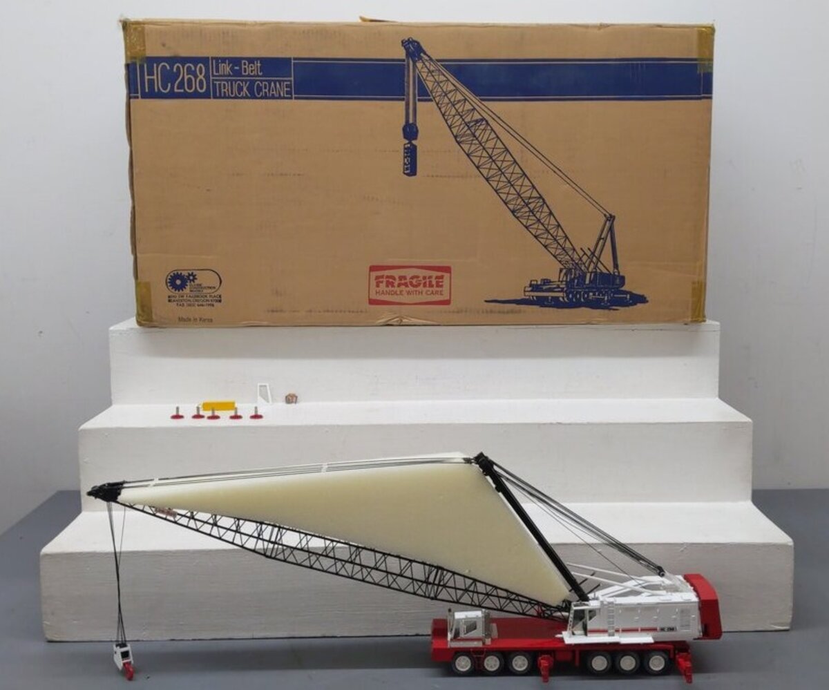 CCM HC268 1:48 Scale White / Red Link Belt FMC Truck Crane Brass Model EX/Box
