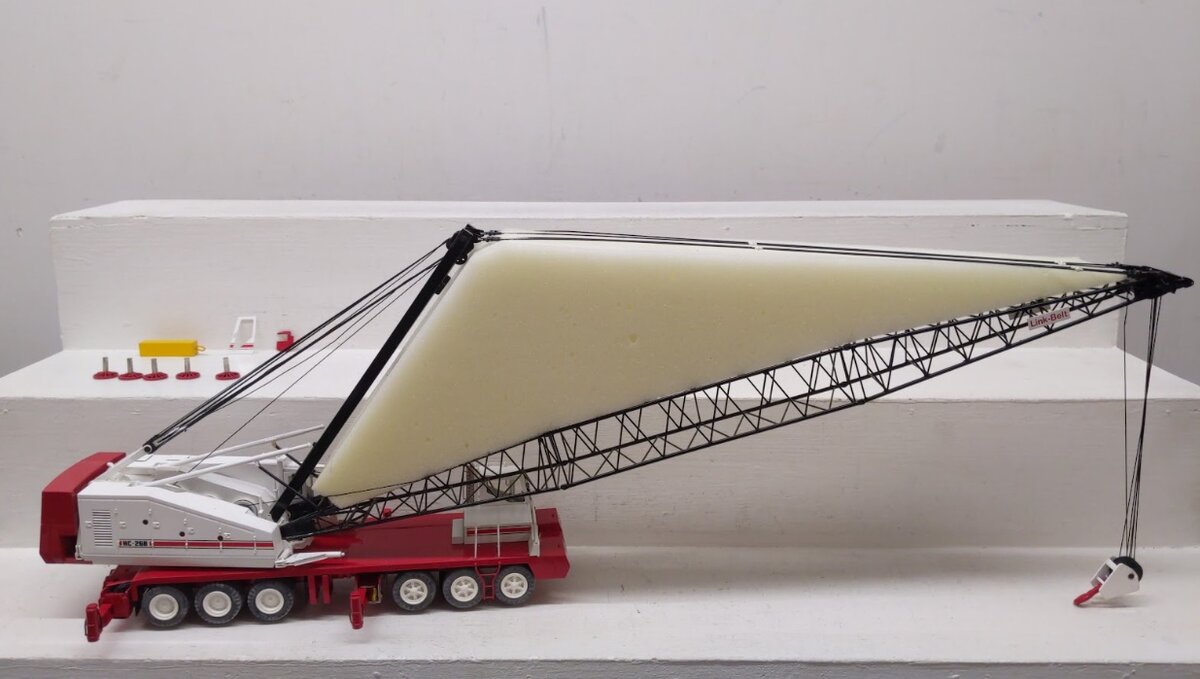 CCM HC268 1:48 Scale White / Red Link Belt FMC Truck Crane Brass Model EX/Box
