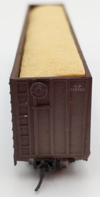 Deluxe Innovations 10510 N Scale Weathered NP 100t Wood Chip Car #119873 VG/Box