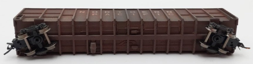 Deluxe Innovations 10510 N Scale Weathered NP 100t Wood Chip Car #119873 VG/Box