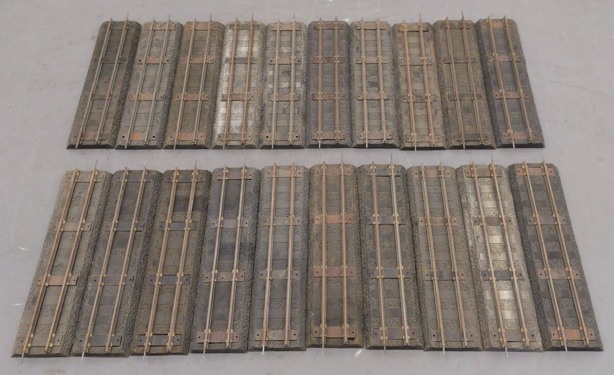 American Flyer 726 Vintage S Gauge Straight Rubber Roadbed w/ Track (20) VG