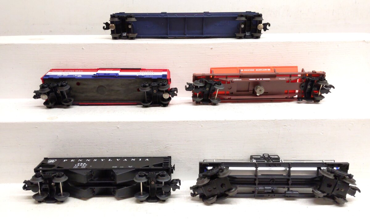 Lionel & Other O Gauge Assorted Freight Cars [5] EX