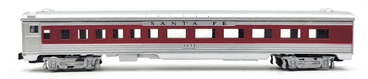 Model Power N Scale 3032 Santa Fe 75' Streamline Coach Passenger Car LN/Box