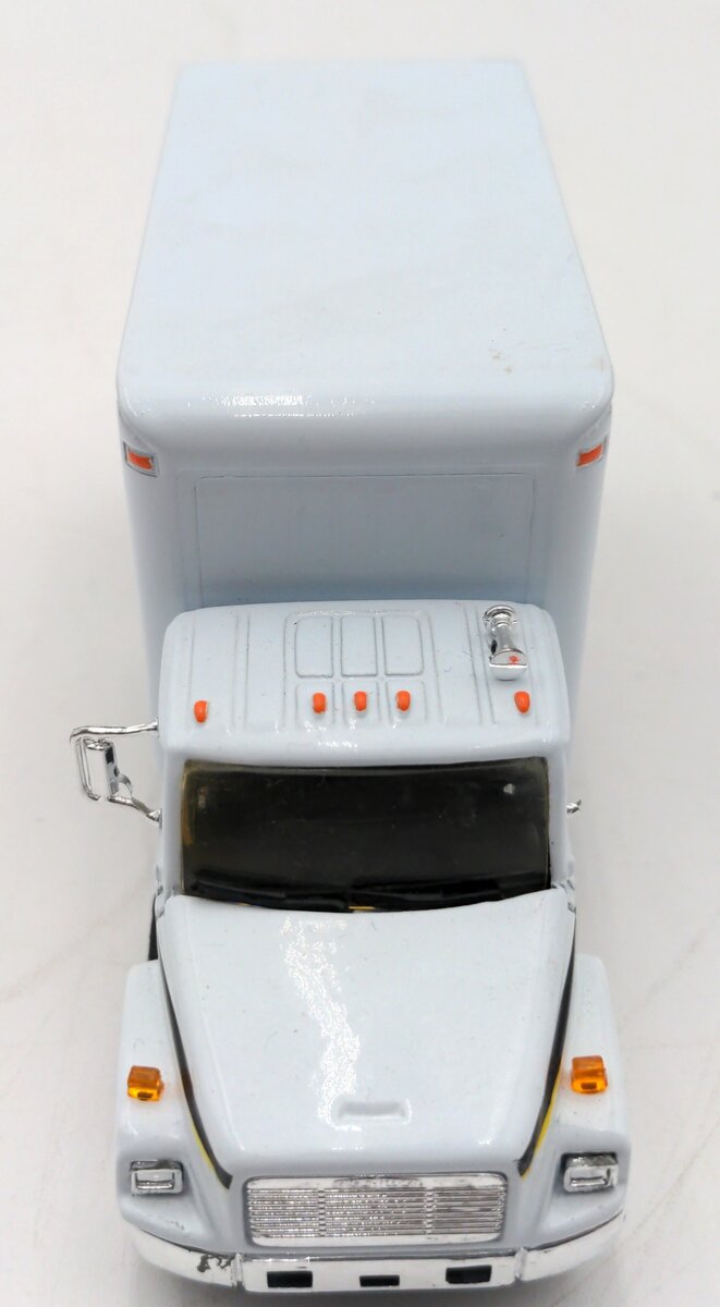 Tonkin V9999 1:53 Scale Diecast Freightliner Business Class Delivery Truck EX