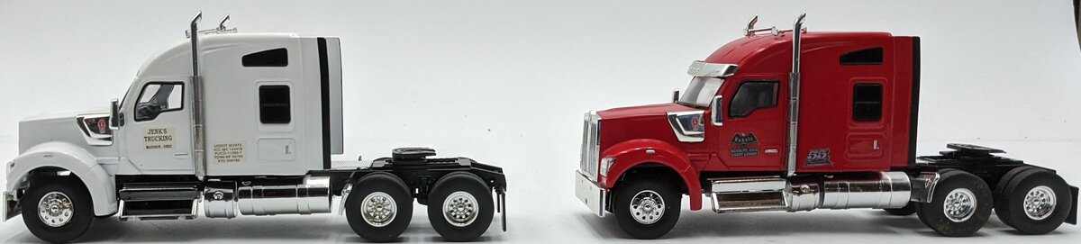 Tonkin 1:50 Diecast Kenworth W990 Sleeper Cab Set of Two White/Red VG/Box