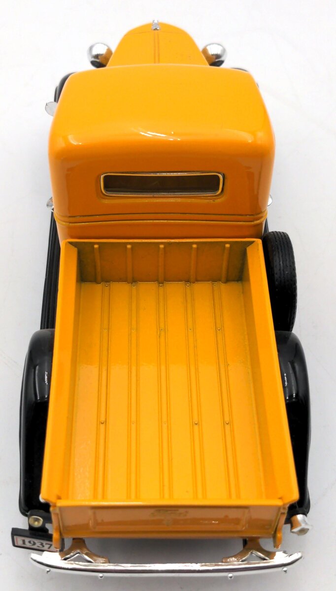 Sunnyside Limited 7603 1:24 Diecast 1937 Ford Pickup (Yellow) LN