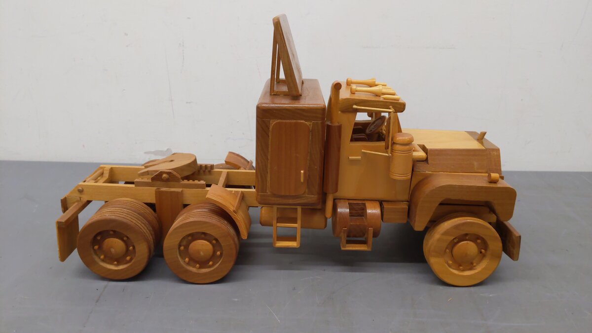 Unknown Manufacturer All Wood Tractor Trailer Handmade Opening Hood EX