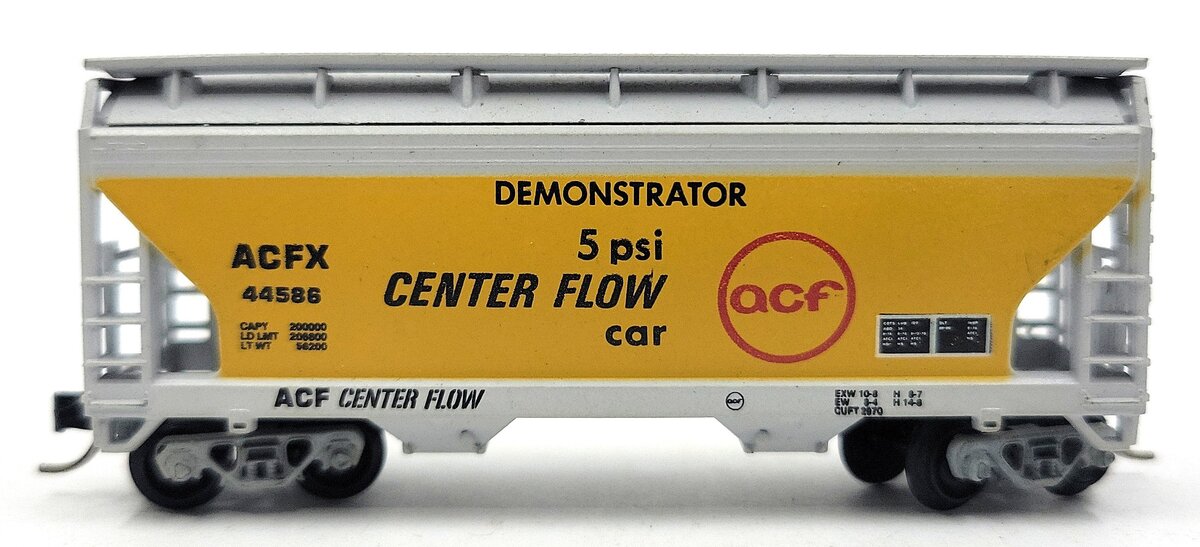 Atlas 3901 N Scale ACF Demonstrator 2 Bay Centerflow Hopper #44586 EX/Box