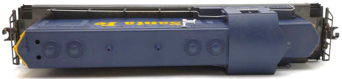 Lionel 6-8355 O Gauge Santa Fe GP-20 Non-Powered Diesel Locomotive w/Horn #8355 VG/Box