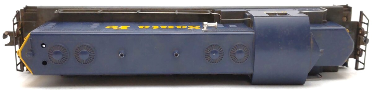 Lionel 6-8352 O Gauge Santa Fe GP-20 Powered Diesel Locomotive #8352 VG/Box