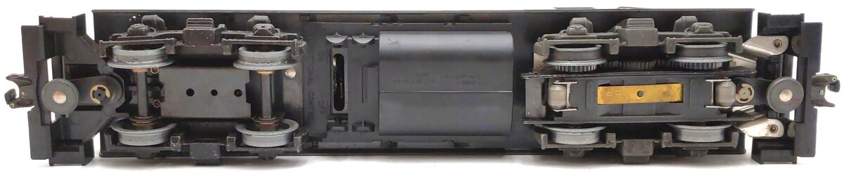Lionel 6-8352 O Gauge Santa Fe GP-20 Powered Diesel Locomotive #8352 VG/Box