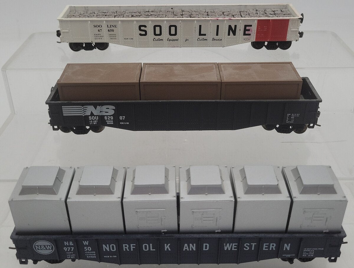 Athearn HO Scale Assorted NS, NW, SOO Gondolas W/ Load [3] EX