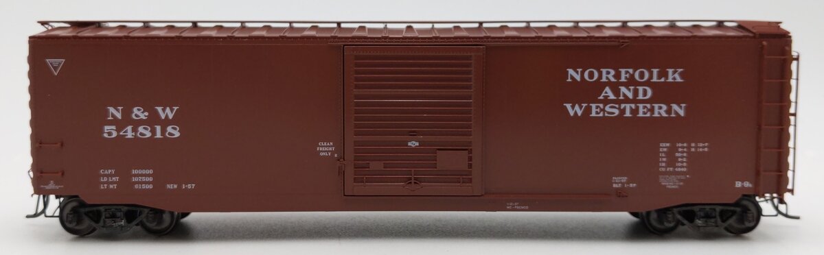 Kadee 6016 HO Norfolk & Western 50' PS-1 Boxcar with Scale Coupler #54818 EX/Box