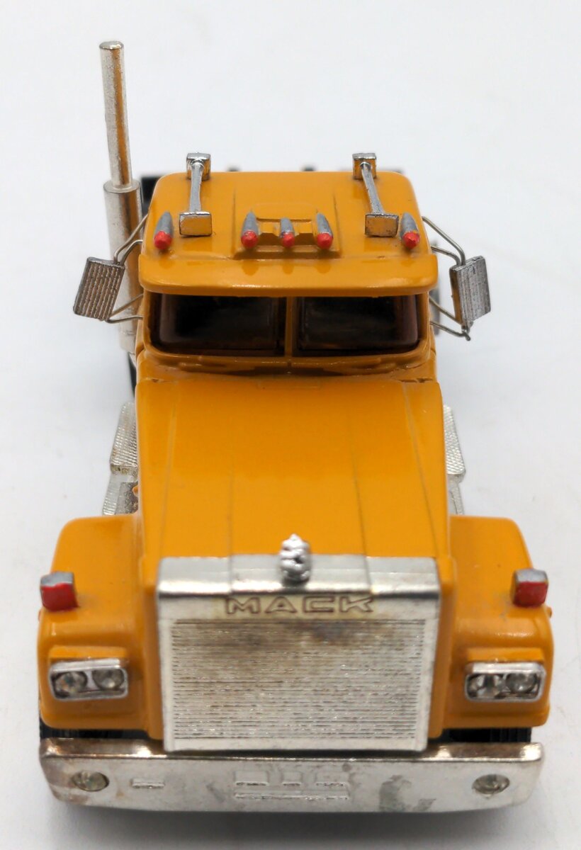 Alan Smith Models 1:48 Mack R Day Cab Semi Tractor - Brown & Lambrecht EX